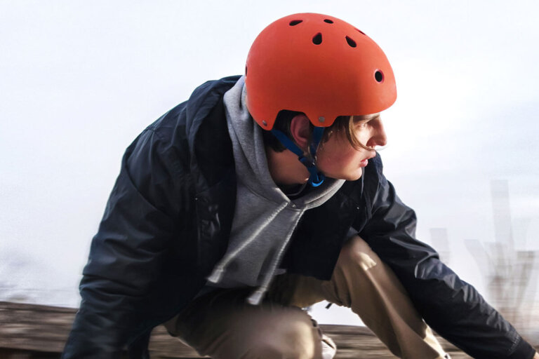 casco de patinador