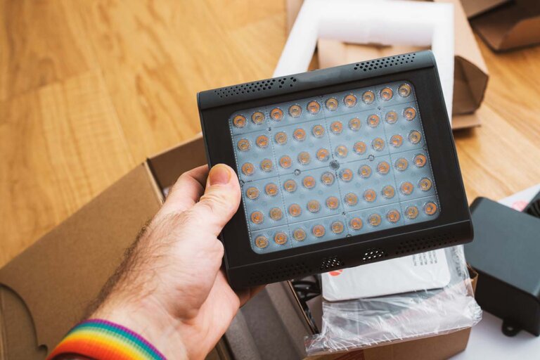 foco recargable LED