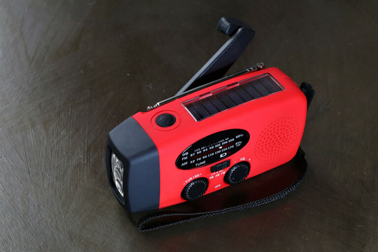 radio de emergencia